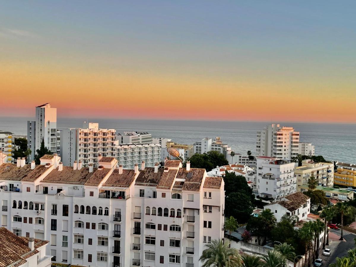 Luxury Suites Minerva Beach ベナルマデナ エクステリア 写真