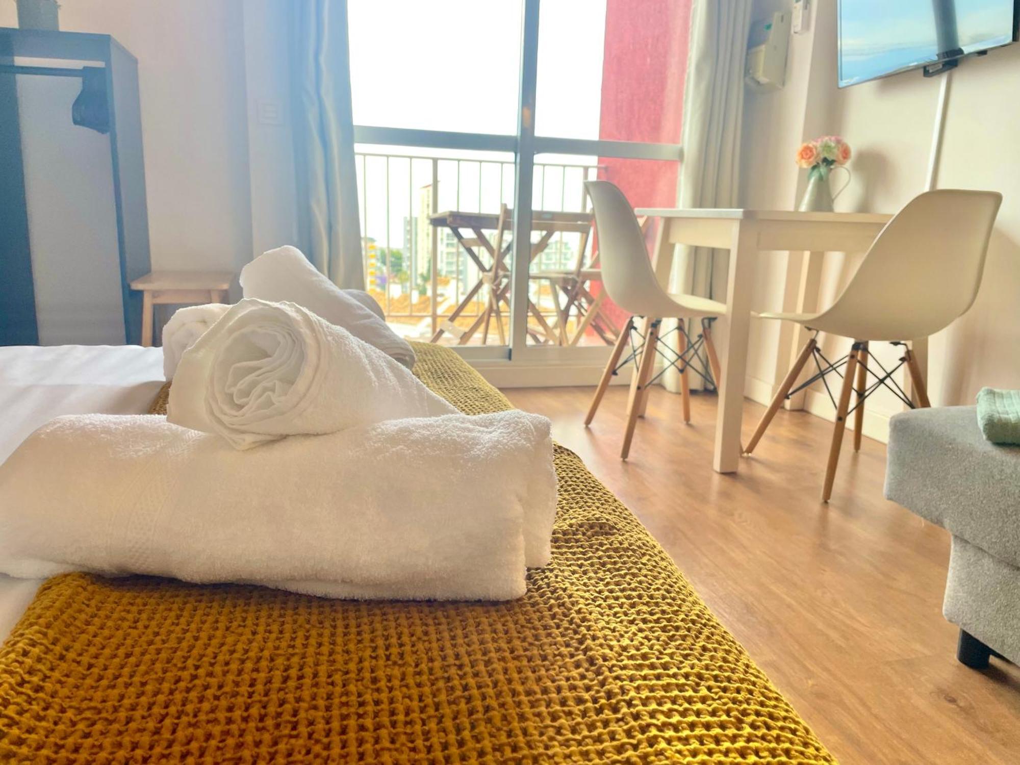 Luxury Suites Minerva Beach ベナルマデナ エクステリア 写真